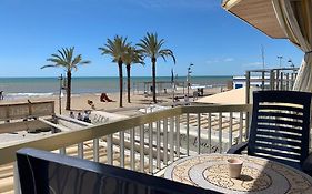 The Pleasure Of Living In Front Of The Sea