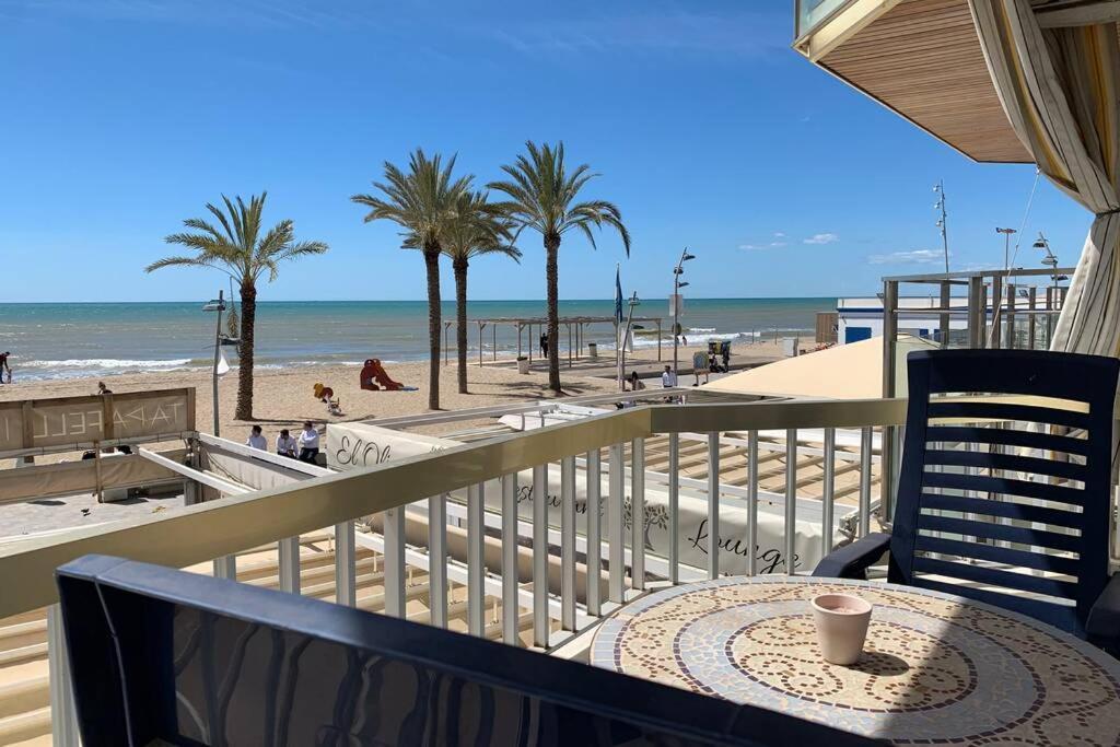 Appartement The Pleasure Of Living In Front Of The Sea à Calafell Extérieur photo